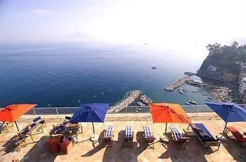 فندق ميزون لا منيرفيتا 4*