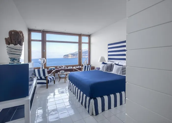 梅森米纳维塔酒店 4*