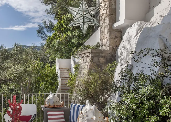 梅森米纳维塔酒店 4* 索伦托